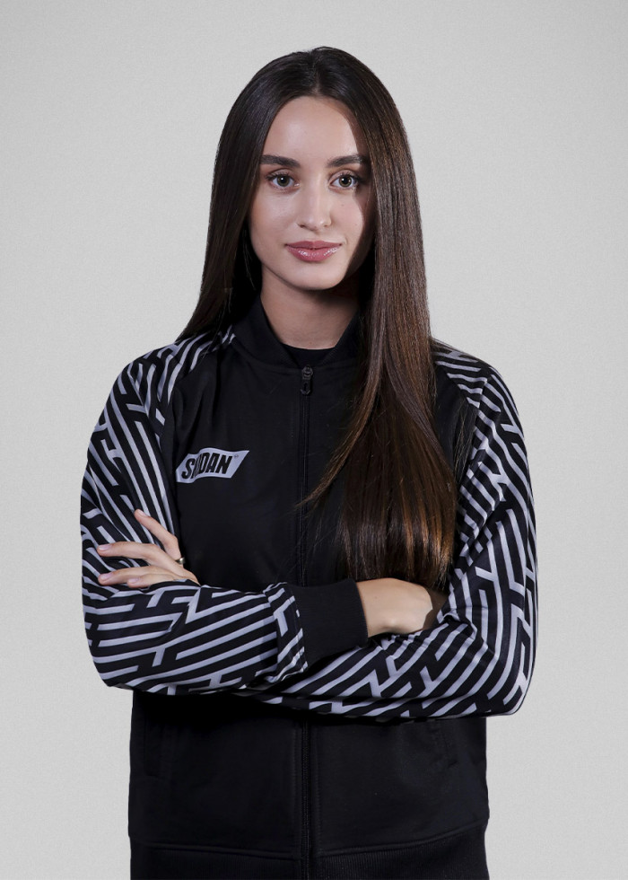 Різник Поліна