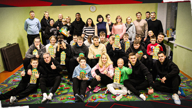 День Святого Миколая: ФК "Кривбас" відвідав ГО "Фонд об’єднаних сердець"